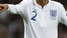 Крис Смолинг с тежка контузия, пропуска Евро 2012