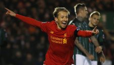 Мъка, но Ливърпул е напред за ФА Къп