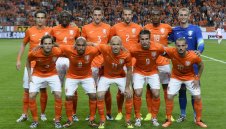 Холандия победи Уелс с 2:0 в последната си контрола