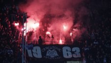 Фенове на ПАОК развалиха солунското дерби