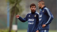 Меси състави черен списък в последните часове на прозореца