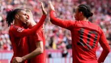 Байерн приключи сезона с 4:0, Хофе обаче оцеля