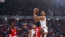 Везенков и Олимпиакос си намериха майстора в Евролигата