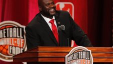 Шак, Яо и Айвърсън влязоха в Залата на Славата