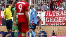 Байерн не може да излезе от нокдауна, падна у дома от Аугсбург