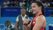 Жалко: Биляна Дудова загуби от украинка на турнира по борба в Париж 