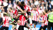 ПСВ стана шампион след бой над Аякс