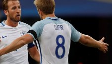 Юнайтед вади 50 милиона паунда за Дайър