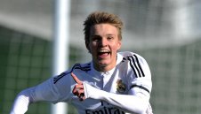 Бенитес преотстъпва Йодегор