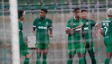 Лудогорец нашамари Петроклуб