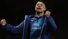 Арсенал загуби Окслейд-Чембърлейн за месец