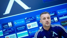 Генчев прави промени в Левски, твърд титуляр сяда на пейката