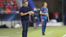 Байерн мина през прага на болката, за да спечели Суперкупата