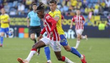 Санкция! Затвориха частично стадиона на Атлетико М заради расизъм