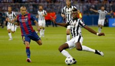 Лапорта обеща Погба на Барса 