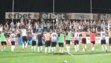 Бунт в Пловдив: Феновете на Локо бесни на Анте Аралица