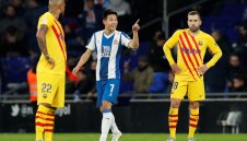 Китаец попари Барса в градското дерби с опашкаря Еспаньол + СНИМКИ