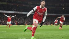 Арсенал е дал нов договор на изгряваща звезда