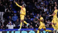 Араухо отказал повече пари от Ливърпул и Челси