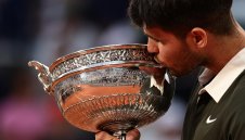 За историята: Алкарас спечели загубен финал срещу Синер и триумфира на "Ролан Гарос"