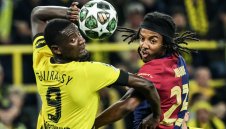 Пирова победа: Дортмунд смачка Барса, но "каталунците" са на 1/2 финал