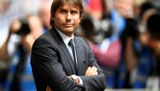 Челси гони Конте заради Тухел?