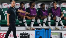 Флик шокира: Япония не е по силите ни