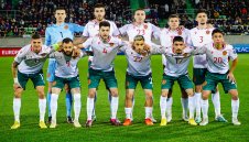 Сега или никога! "Лъвовете" на Кръстаич ще хапят в Будапеща