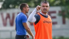 Бивша на Божинов показа страхотна форма на 48 години + СНИМКИ