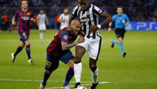 Дани Алвеш се предложи на Милан