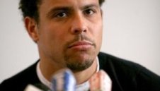 Рев и сълзи за Роналдо след травеститите