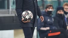 Пирло каза дали хвърля оставка след резила на Юве