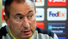 Мъри Стоилов пълни Гьозтепе с класни асове