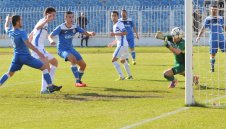 Треньорът на Левски скочи на БФС + ВИДЕО