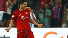 Левандовски дава съвети на Пеп за схемата на игра