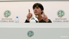 Рано е да се говори за финал, зове към реализъм Льов