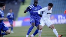 Проблем на "Герена": Сангаре стресна Левски