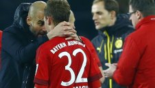 Гуардиола за скастрения Кимих: Обичам го! + ВИДЕО