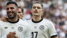 Трансфер до часове: Вирц каца в Ливърпул днес