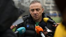 Къде отиваш, Ботев? Илиан Илиев е кошмар за Валентич