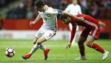 Супер Левандовски прекърши 10 храбри арменци