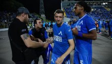 Ван дер Каап иска да рине трофеи с Левски