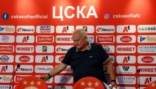 Люпко Петрович култов: Боря коронавируса с ракия