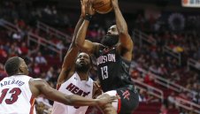 Брадата пак се развихри и наниза 58 на Маями