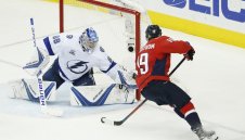 Василевски пак спря Вашингтон, Тампа изравни