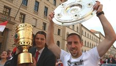 Мюнхен посрещна Байерн като шампиони
