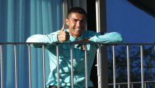 Роналдо излиза от „клетката“ след три дни