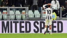 Осакатен Наполи отдалечи Юве от Топ 4