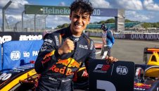 Приятел на Цолов ще кара вместо Макс в Ред Бул