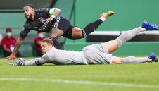 Барса плаща 25 милиона евро за Депай